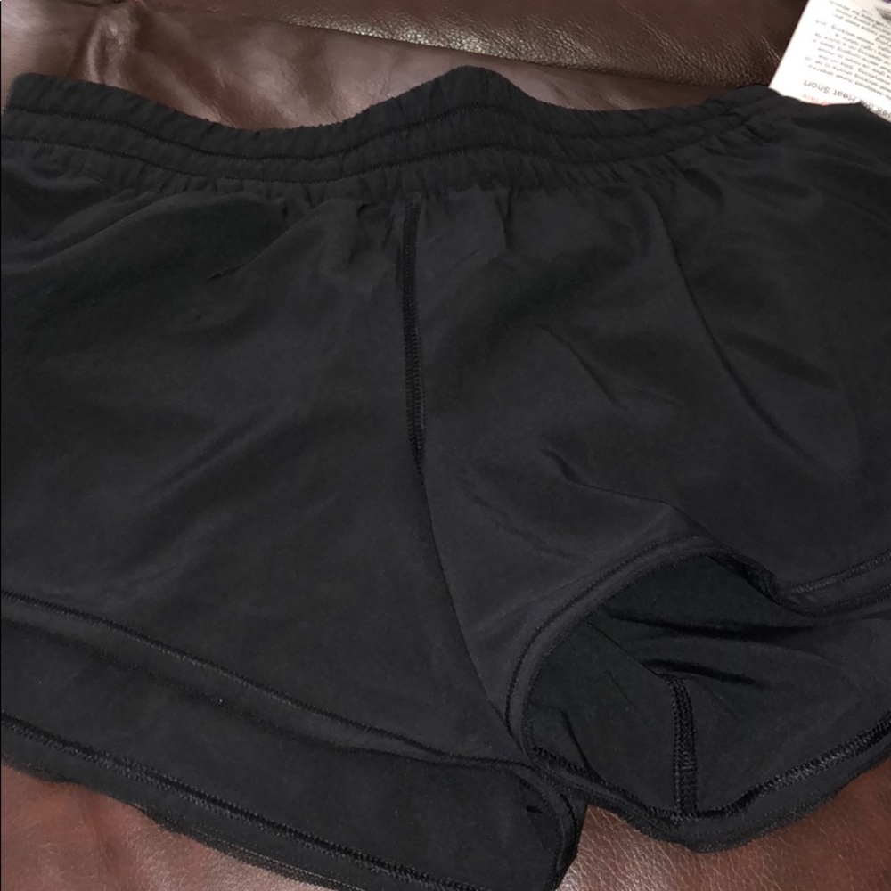 NWT size 2 women’s seek the heat short ll